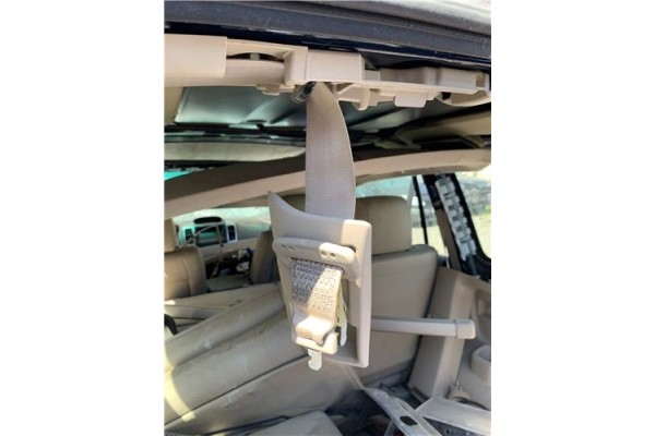 Recambio de cinturon seguridad trasero central para toyota land cruiser (j12) 3.0 d-4d (kdj120) referencia OEM IAM 7351060011A0 