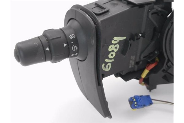 Recambio de mando intermitencia para renault clio iii 1.4 16v referencia OEM IAM 8200245499 88102002027 