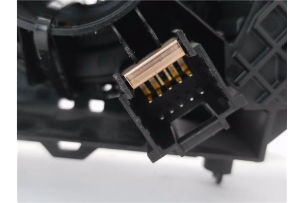 Recambio de mando intermitencia para renault clio iii 1.4 16v referencia OEM IAM 8200245499 88102002027 