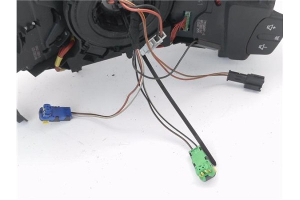 Recambio de mando intermitencia para renault clio iii 1.4 16v referencia OEM IAM 8200245499 88102002027 