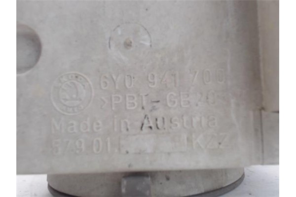 Recambio de faro antiniebla derecho para skoda fabia combi (5j5) referencia OEM IAM 6Y0941700  