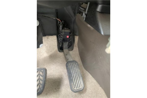 Recambio de pedal acelerador para toyota land cruiser (j12) 3.0 d-4d (kdj120) referencia OEM IAM 7812060350  