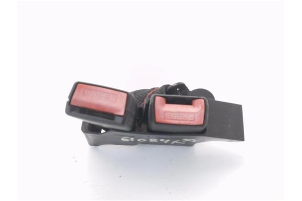 Recambio de anclaje cinturon trasero derecho para renault clio iii 1.4 16v referencia OEM IAM 33047671 33047163 