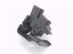 Recambio de anclaje cinturon trasero izquierdo para renault clio iii 1.4 16v referencia OEM IAM 33047670 33047162 