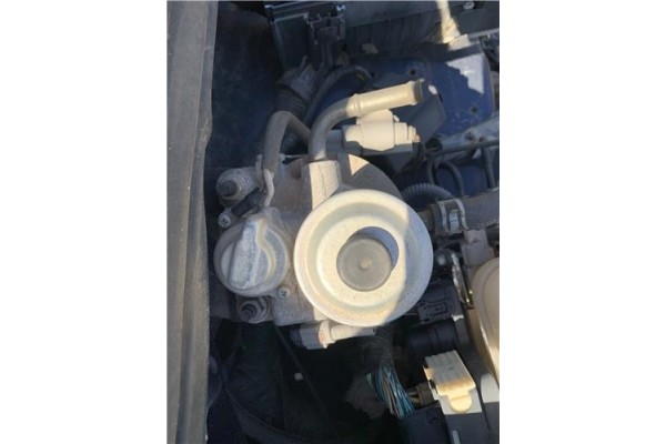 Recambio de soporte filtro gasoil para toyota land cruiser (j12) 3.0 d-4d (kdj120) referencia OEM IAM 2338030170  