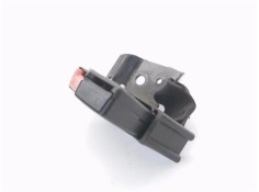 Recambio de anclaje cinturon trasero izquierdo para renault clio iii 1.4 16v referencia OEM IAM 33047670 33047162 