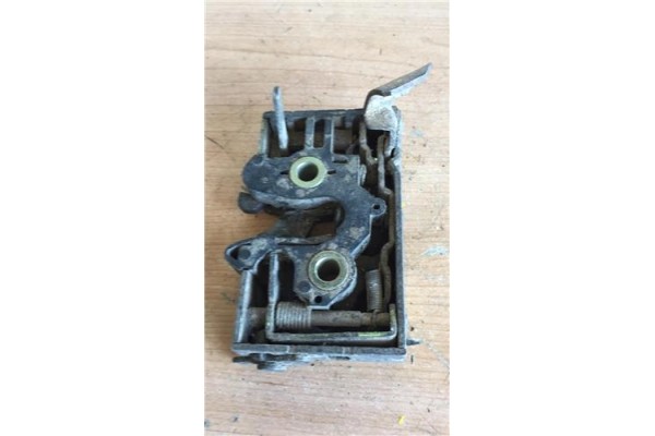 Recambio de cierre electromagnetico trasero izquierdo para seat toledo (1l) 1.6 i referencia OEM IAM 1L0839015  