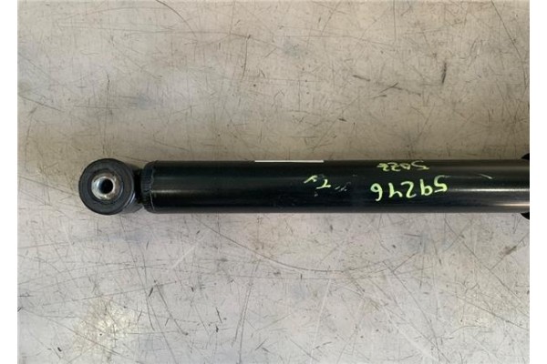 Recambio de amortiguador trasero derecho para honda jazz (gk) 1.3 comfort referencia OEM IAM 32118055131  