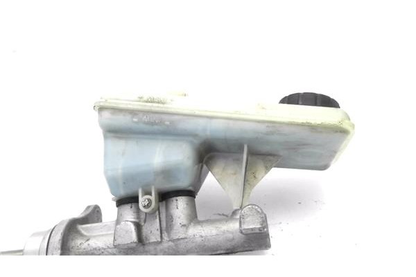 Recambio de bomba freno para opel vivaro 2.0 cdti referencia OEM IAM 32067008C  