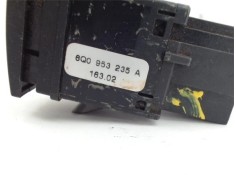 Recambio de interruptor luces emergencia para volkswagen polo iv (9n3) 1.4 match referencia OEM IAM 6Q0953235A  6Q0953235 , AUDI