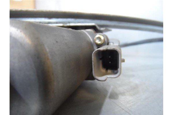 Recambio de mecanismo elevalunas delantero derecho para citroen xsara berlina 2.0 hdi 90 referencia OEM IAM 9222G5  