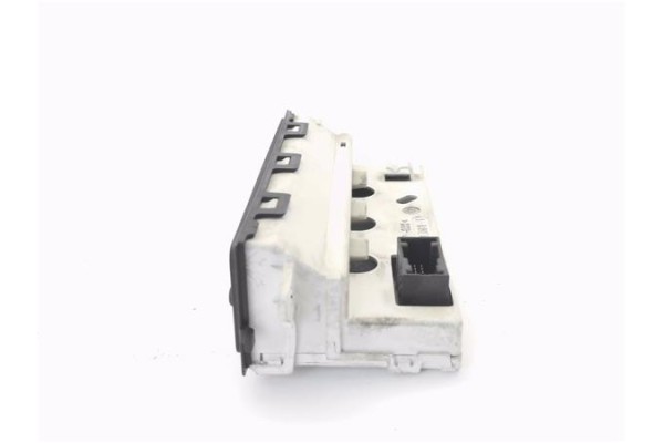 Recambio de pantalla para citroen xsara berlina 2.0 16v referencia OEM IAM 9650242777  