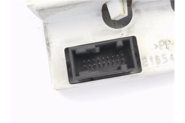 Recambio de pantalla para citroen xsara berlina 2.0 16v referencia OEM IAM 9650242777  