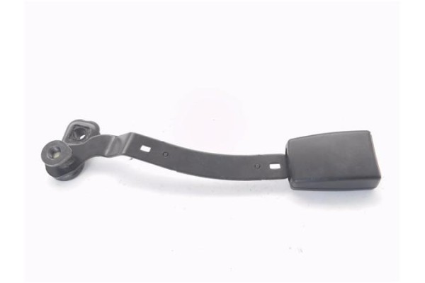 Recambio de anclaje cinturon delantero derecho para volkswagen golf iv berlina (1j1) 1.6 16v referencia OEM IAM 1J4857756E  