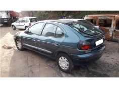 renault megane i berlina con portón (ba0)(1995) del año  2