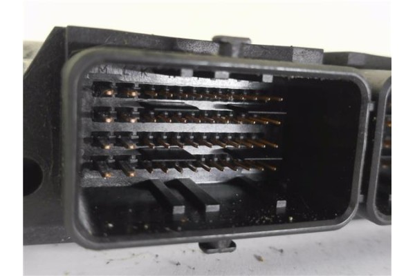 Recambio de centralita para opel vivaro 2.0 cdti referencia OEM IAM 8200666516 281014648 