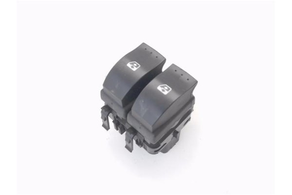 Recambio de mando elevalunas delantero izquierdo para renault clio ii fase ii (b/cb0) 1.2 base authentique referencia OEM IAM 82