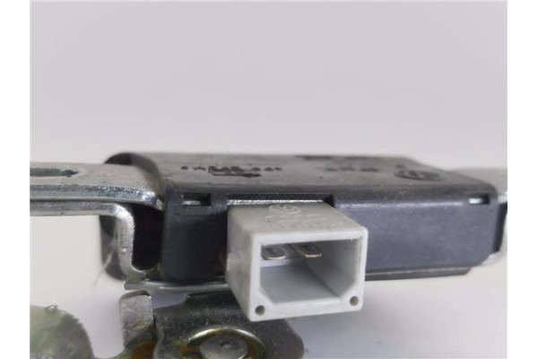 Recambio de cerradura porton para volkswagen passat berlina (3b3) 1.9 tdi referencia OEM IAM 3B5827505  