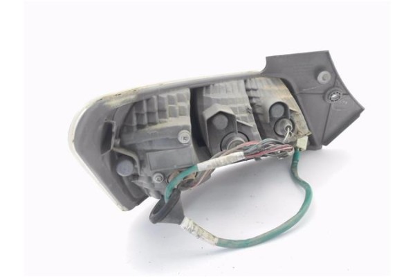 Recambio de piloto trasero derecho para daihatsu materia (m4_) 1.3 referencia OEM IAM 22051858  