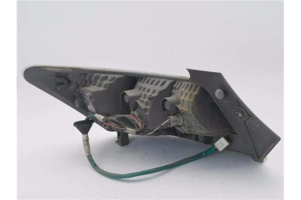 Recambio de piloto trasero derecho para daihatsu materia (m4_) 1.3 referencia OEM IAM 22051858  