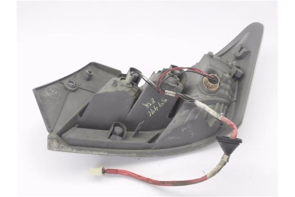 Recambio de piloto trasero izquierdo para daihatsu materia (m4_) 1.3 referencia OEM IAM 22051858  