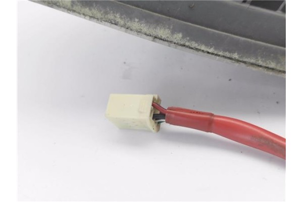 Recambio de piloto trasero izquierdo para daihatsu materia (m4_) 1.3 referencia OEM IAM 22051858  