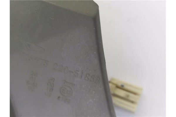 Recambio de piloto trasero izquierdo para daihatsu materia (m4_) 1.3 referencia OEM IAM 22051858  