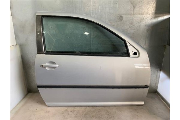 Recambio de puerta delantero derecha para volkswagen golf iv berlina (1j1) 1.9 tdi referencia OEM IAM 1J3831056H  