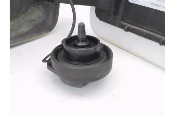 Recambio de tapa exterior combustible para seat ateca (khp) 1.5 style referencia OEM IAM 04E010012R 575809702 