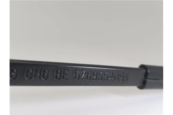Recambio de brazo limpiaparabrisas delantero izquierdo para seat ateca (khp) 1.5 style referencia OEM IAM 576955409A  