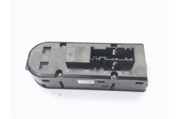 Recambio de mando elevalunas delantero izquierdo para opel astra h caravan 1.7 cosmo referencia OEM IAM 6240381  