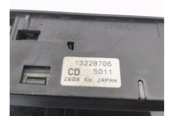 Recambio de mando elevalunas delantero izquierdo para opel astra h caravan 1.7 cosmo referencia OEM IAM 6240381  
