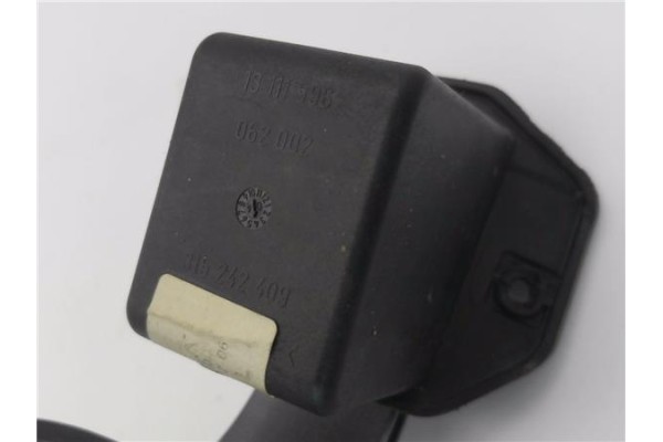 Recambio de tapa exterior combustible para opel astra h berlina 1.8 referencia OEM IAM 13111597  