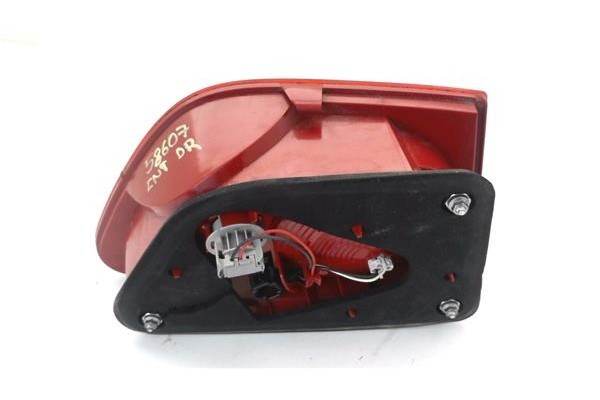 Recambio de piloto porton trasero derecho para seat altea xl (5p5) 2.0 freetrack 4x4 referencia OEM IAM 5P8945094D 5P8945108B 