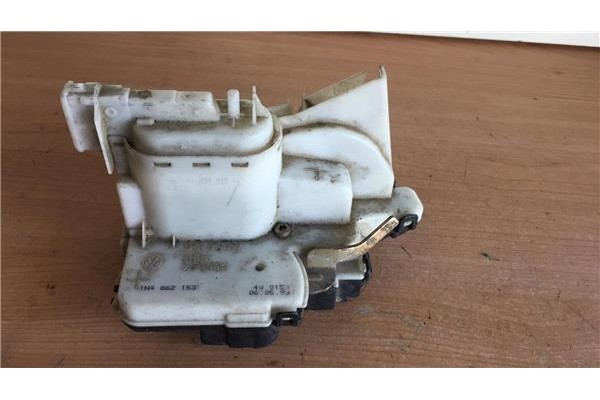 Recambio de cierre electromagnetico trasero izquierdo para volkswagen golf iii (1h1) 1.6 cl referencia OEM IAM 1H4839015  