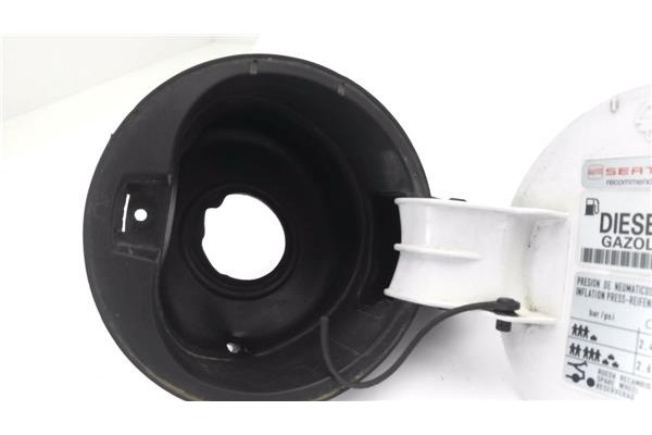 Recambio de tapa exterior combustible para seat altea xl (5p5) 2.0 freetrack 4x4 referencia OEM IAM 5P5809905  