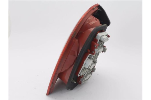 Recambio de piloto trasero derecho para volkswagen passat berlina (3b3) 1.9 tdi referencia OEM IAM 3B5945096AE  