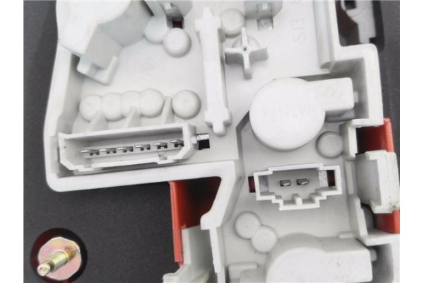 Recambio de piloto trasero derecho para volkswagen passat berlina (3b3) 1.9 tdi referencia OEM IAM 3B5945096AE  