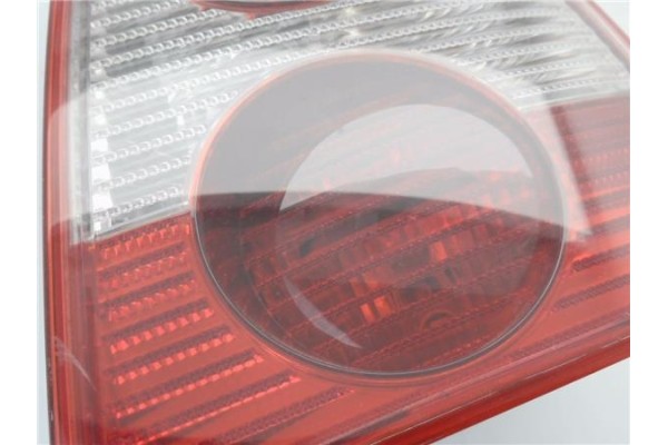 Recambio de piloto trasero derecho para volkswagen passat berlina (3b3) 1.9 tdi referencia OEM IAM 3B5945096AE  