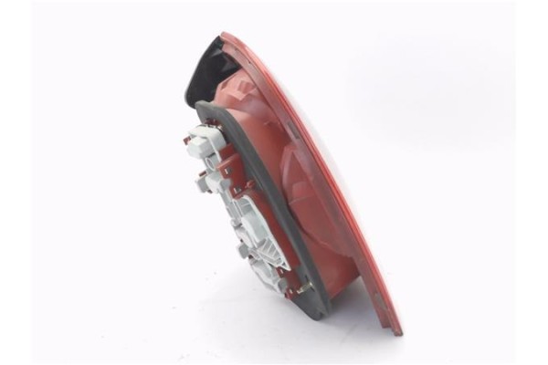Recambio de piloto trasero izquierdo para volkswagen passat berlina (3b3) 1.9 tdi referencia OEM IAM 3B5945095AE  