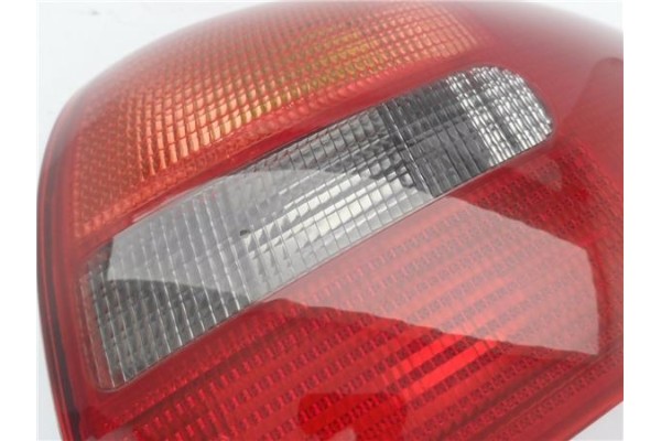 Recambio de piloto trasero derecho para audi a6 berlina (4b2) 2.8 referencia OEM IAM 084411943R  
