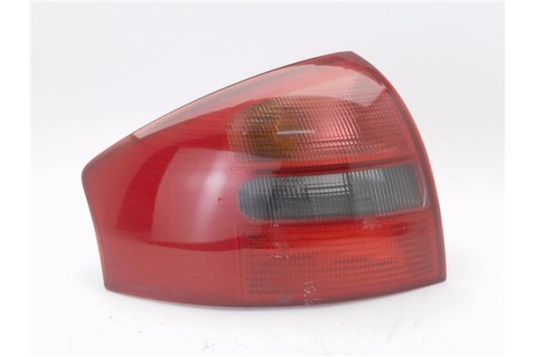 Recambio de piloto trasero izquierdo para audi a6 berlina (4b2) 2.8 referencia OEM IAM 4B5945095  