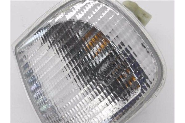 Recambio de intermitente delantero izquierdo para seat cordoba berlina (6k2) 1.6 referencia OEM IAM 185214B  