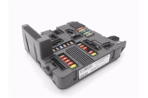 Recambio de caja fusibles/rele para renault megane ii (bm0/1_, cm0/1_) 1.5 dci (bm0f, cm0f) referencia OEM IAM 8200306033C S1183