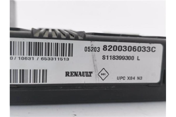 Recambio de caja fusibles/rele para renault megane ii (bm0/1_, cm0/1_) 1.5 dci (bm0f, cm0f) referencia OEM IAM 8200306033C S1183