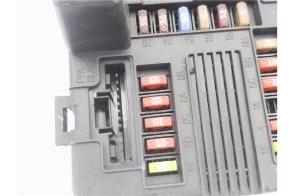 Recambio de caja fusibles/rele para renault megane ii (bm0/1_, cm0/1_) 1.5 dci (bm0f, cm0f) referencia OEM IAM 8200306033C S1183