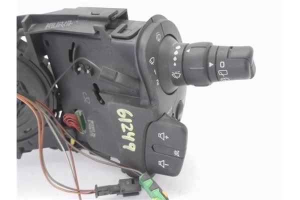 Recambio de mando intermitencia para renault clio iii 1.6 16v referencia OEM IAM 88102003 8200245495 