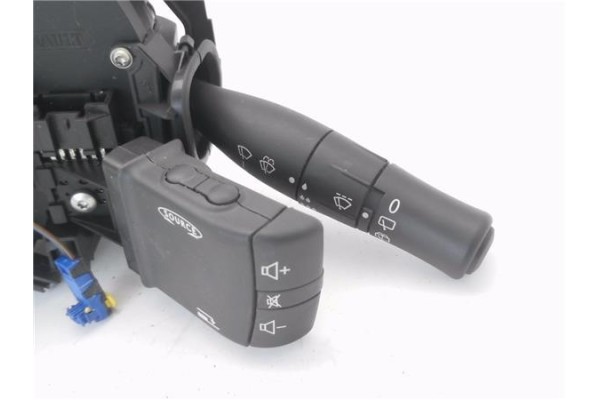 Recambio de mando intermitencia para renault megane ii (bm0/1_, cm0/1_) 1.5 dci (bm0f, cm0f) referencia OEM IAM 8200155865 61835