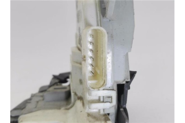 Recambio de cierre electromagnetico trasero derecho para seat altea xl (5p5) 1.6 tdi referencia OEM IAM 5P0839012B  