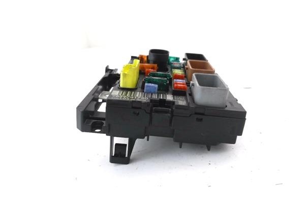 Recambio de caja fusibles/rele para citroen c2 1.4 hdi referencia OEM IAM 9659741780  